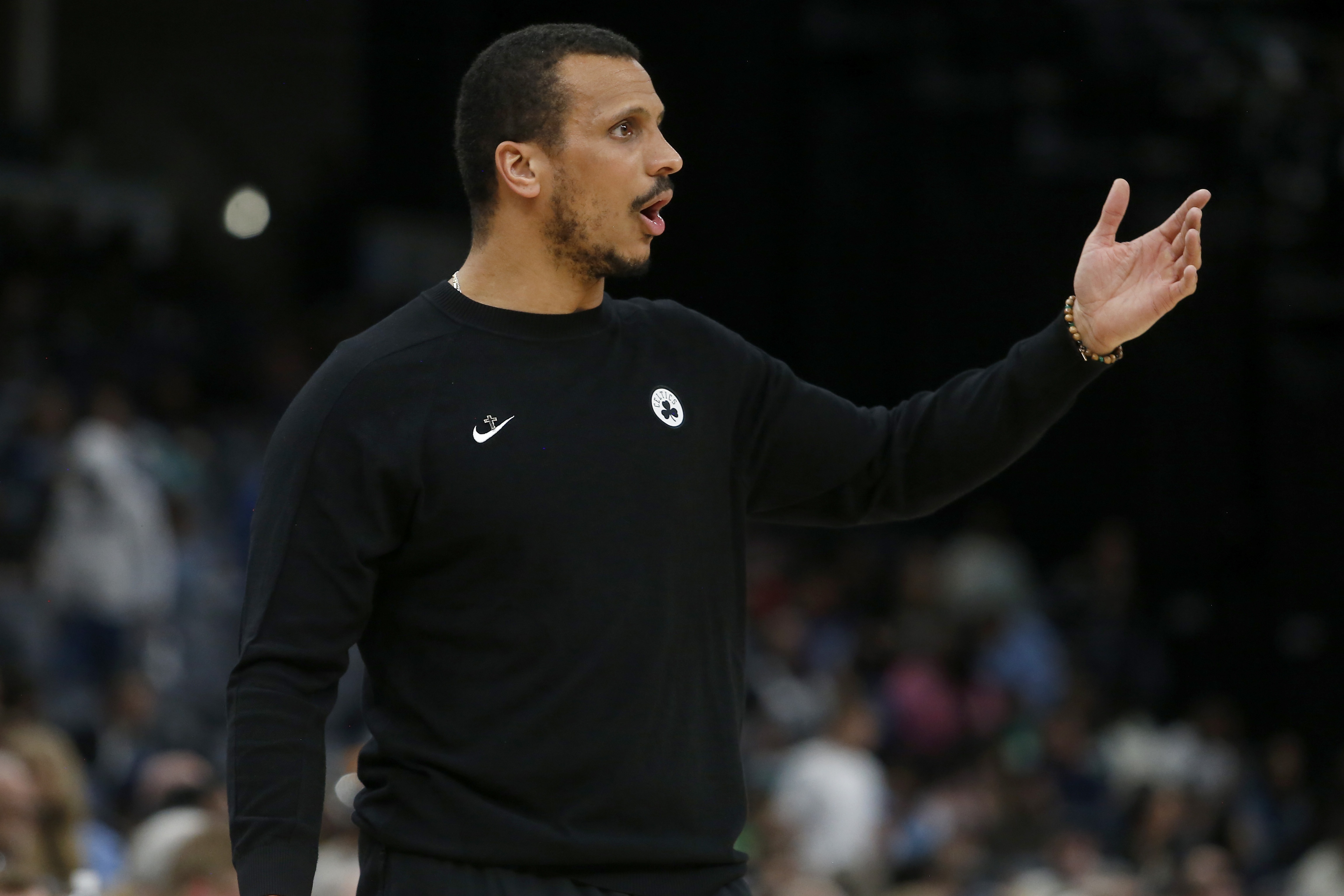 Bsports必一体育-马祖拉谈心态：得抓住那些确定的事 布朗扛起了球队在不断进步